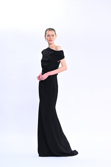 Low-cut Evening Dress / Black