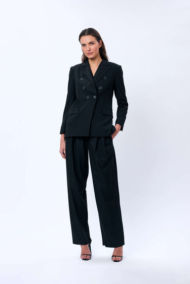 Bol Kesim Siyah Çizgili Pantolon