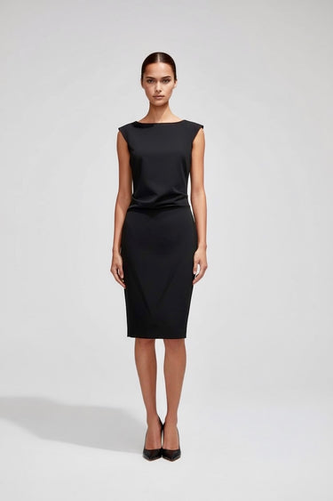 Kayık Yaka Kalem Elbise