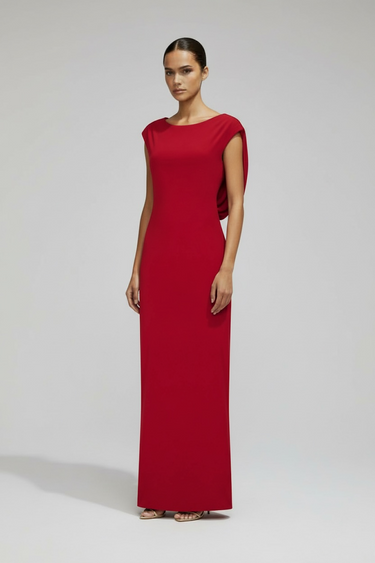 Sırtı Degaje Elbise